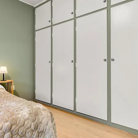 Dinbnb L Free Parking L 5 Min From Torget L Nearby Coast I Newly Furnished شقة *