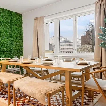 Apartment Dinbnb L Free Parking L 5 Min From Torget L Nearby Coast I Newly Furnished *