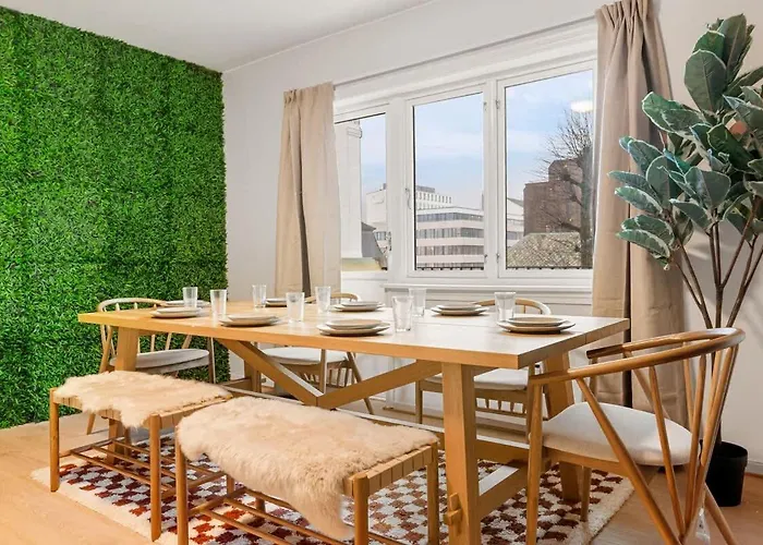 Lejlighed Dinbnb L Free Parking L 5 Min From Torget L Nearby Coast I Newly Furnished *