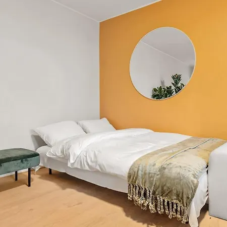 Dinbnb L Free Parking L 5 Min From Torget L Nearby Coast I Newly Furnished Apartment Bergen